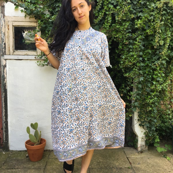 Dreamy 70s Vintage Indian Cotton Boho Gypsy Prarie Midi Tea Dress Ethnic Floral Print Shift Dress