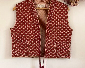 Gilet matelassé imprimé bloc rouge rouille teint naturellement Boho ethnique vintage indien