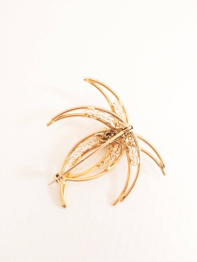 Glass Gem Pin Gold Toned Brooch Fillagree Jewelry Crescent Moon Sapphire Brooch September Birthstone Pin Estate Jewelry Vintage