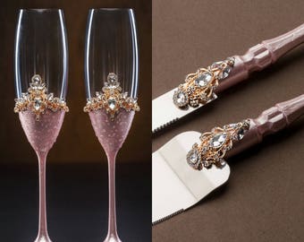 Personalized Blush Pink Wedding Flutes Engraved Cake Server and Knife Blush Pink Cake Cutting and Knife Engraving Wedding Glasses Cake Set