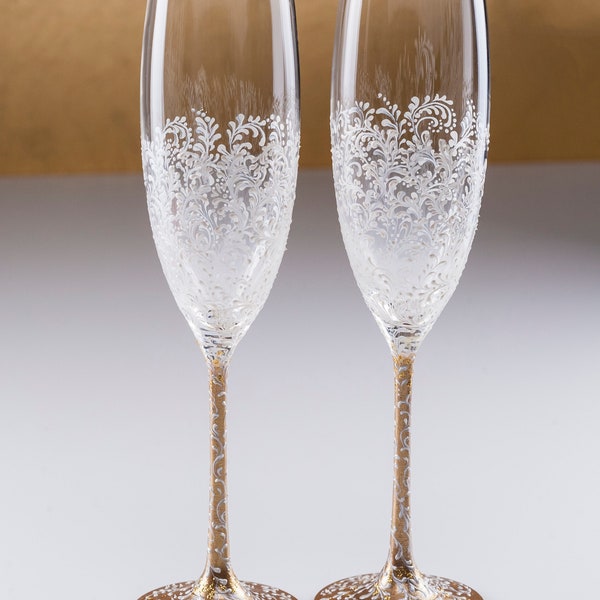 Personalized White Gold Wedding Flutes with Engraving Wedding Glasses Gold Wedding Champagne Flutes Hand Painted Wedding Glasses with Golden