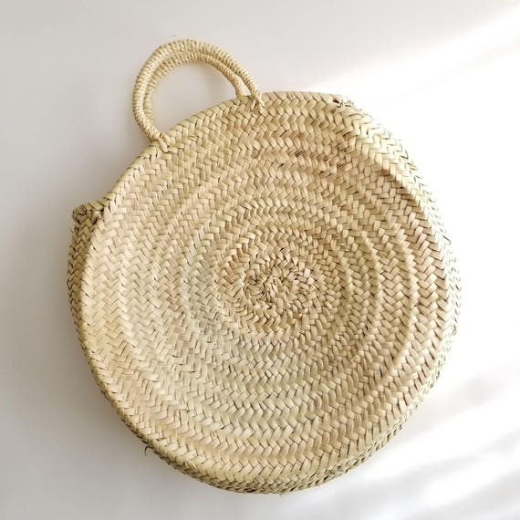 round straw bag