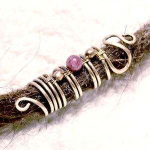 Dreadlock jewelry made of brass wire with lepidolite gemstone bead and brass beads – Handmade and unique