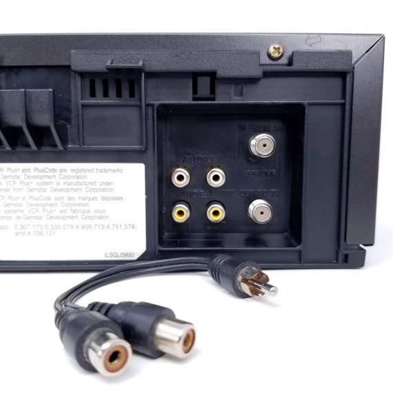 Panasonic Mono VCR PV-V4020-K W/ Remote, Tape, AV Cables