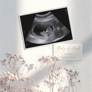 EDITABLE Simple Pregnancy Announcement with Flowers | Pregnancy Announcement | Digital Baby Announcement | Floral Pregnancy Announcement