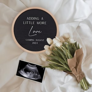 EDITABLE Simple Pregnancy Announcement Bouquet of Flowers | Aesthetic Pregnancy Announcement | Digital Baby Announcement | Flower CANVA