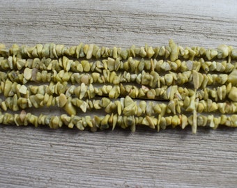 Bracciale fatto a mano con pietre dure e chips verde nero , idea re