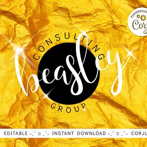 Può includere: Uno sfondo dorato strutturato con le parole "Consulting Beasley Group" in corsivo bianco e un cerchio nero. Il testo "Personalizza con Corjl" è in un cerchio in alto a destra.