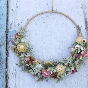 Couronne de fleurs séchées naturelles, composition florale rustique, fleurs éternelles, couronne de porte