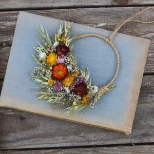 Couronne de fleurs séchées, mini couronne de fleurs séchées, composition florale rustique, couronne de fleurs séchées naturelles, fleurs éternelles