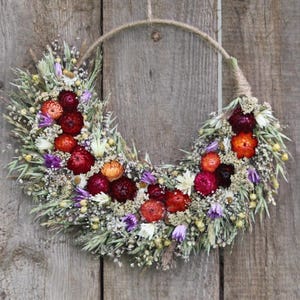 Couronne de fleurs séchées, composition florale rustique, couronne de fleurs séchées naturelles, couronne de porte