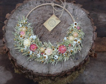 Natural dried flower wreath, rustic decor, spring wreath, everlasting flowers