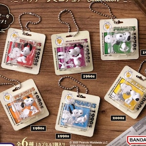 Vintage Peanuts Snoopy Style Charms Keychain