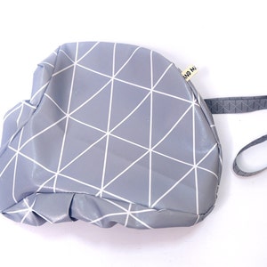 Bicycle saddle cover with safety lock, various patterns, water-repellent, gift under 20 euros, for all saddle sizes