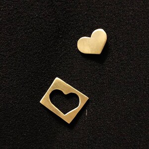 Golden heart brooch image 3