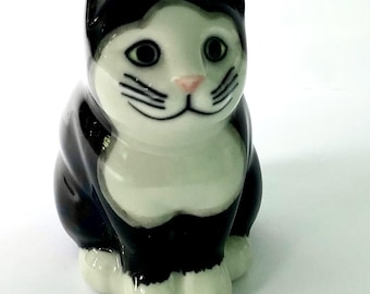 Quail cat ornament, small china black and white cat, Quail china cat, Quail china cat figurine, small china kitten, kitten ornament