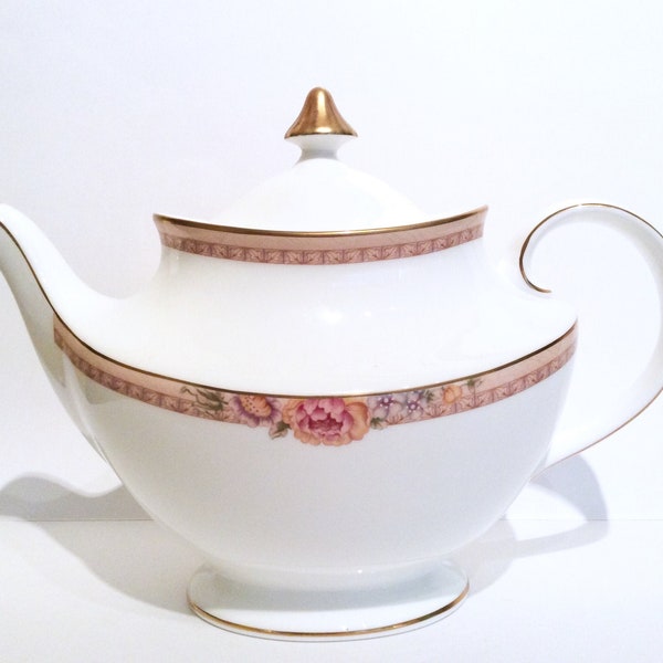 Doulton Darjeeling teapot, pink and gold floral teapot, two pint teapot, large teapot, second quality teapot, Royal Doulton teapot