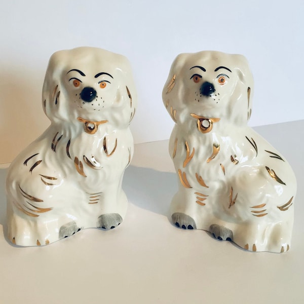 Pair of small Beswick mantle dogs, 2 Staffordshire King Charles Spaniels, 3 and a half inch flat backed pot dogs, small wally dog ornaments