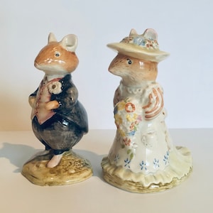 Poppy Eyebright and Dusty Dogwood, Brambly Hedge Poppy and Dusty Ornamente, Royal Doulton Brambly Hecke, Porzellanmäusefiguren, Hochzeitsgeschenk