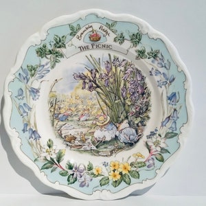 Brambly Hedge The Picnic plate, Royal Doulton Brambly Hedge 8 inch plate, Doulton Brambly Hedge Picnic plate, mouse plate