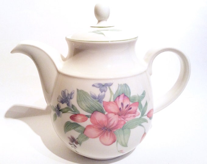 Royal Doulton Carmel Teapot, Doulton Expressions Teapot, Pink Blue