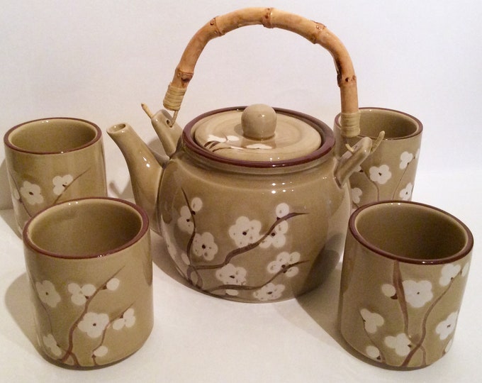 Japanese Style Tea Set Japanese Teapot and Four Cups Etsy