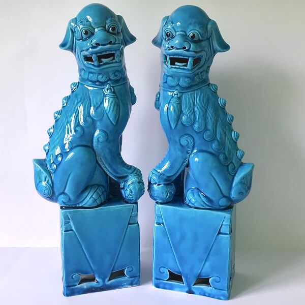 Pair of 12 inch turquoise foo dogs, 2 large Chinese foo dogs, two oriental foo dogs, 2 turquoise china dogs, pair of Chinese mantle dogs