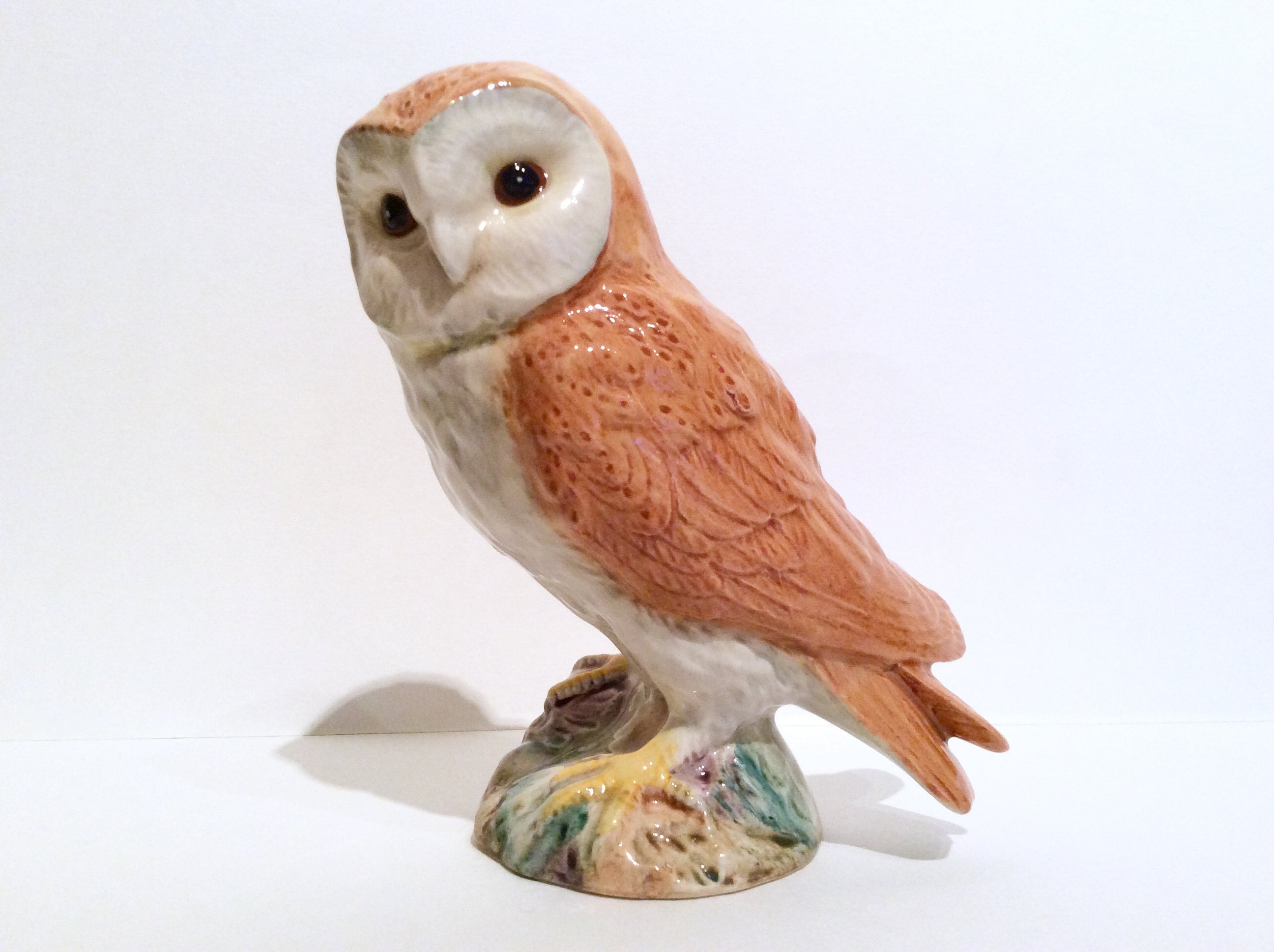 ベスウィックのフクロウの置物、ヴィンテージの陶器製メンフクロウ
