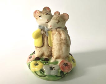 Beswick china mice figurines, Beswick Kitty MacBride mouse ornaments, Just Good Friends mice figurine, mouse couple ornament, wedding gift