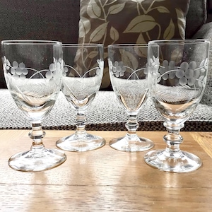 Set of four sherry glasses, 4 port or madeira glasses, four sherry or port glasses, set of 4 cut glass sherry glasses