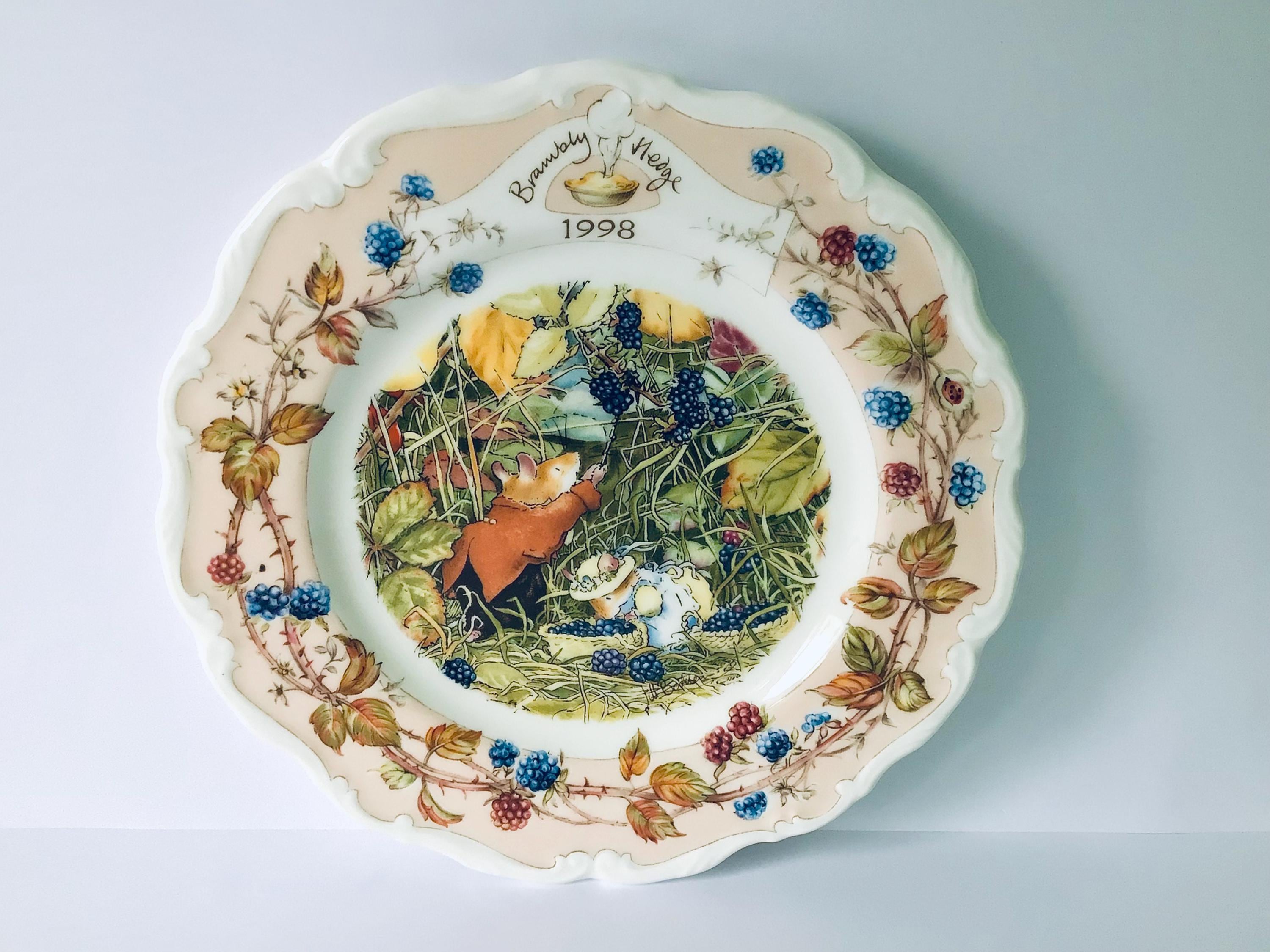   Brambly Hedge 2001年イヤープレート Brambly Hedge Year Plate - Etsy Australia