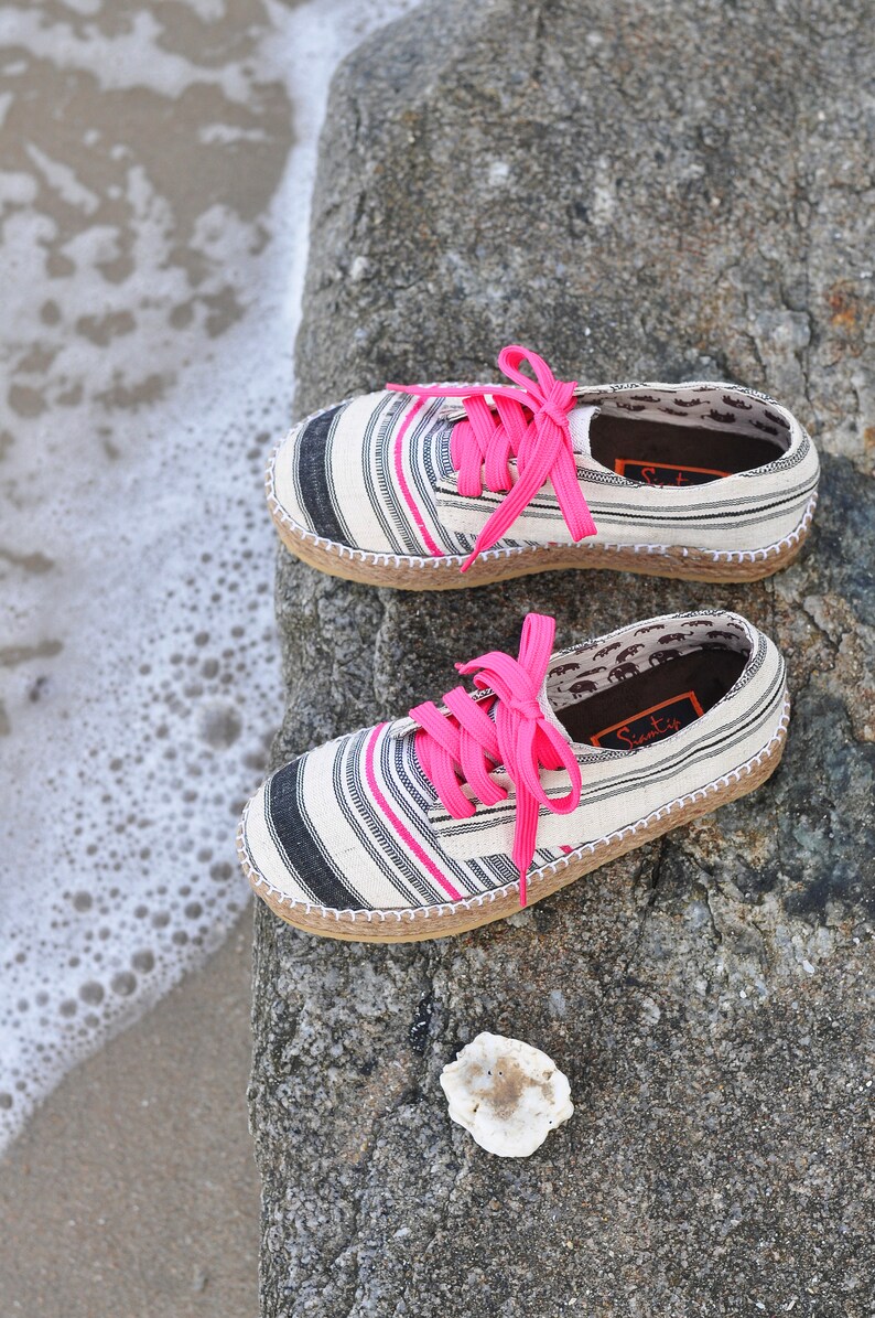 Platform Shoes Women Vegan Footwear In vintage Hmong Black