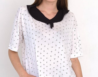 VINTAGE White Triangle Short Sleeve Retro T-Shirt