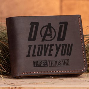 Cartera "Papá te amo" 3000, regalo del Día del Padre, cartera de cuero de los Vengadores para hombre, regalo para novio, cartera personalizada para hombre, regalo para él k62