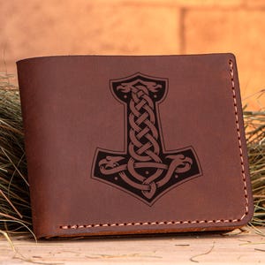 Portefeuille Viking Thor Hammer Mjolnir Cadeau homme personnalisé pour lui Portefeuille nordique en cuir Cadeau mari nordique Cadeau de Noël petit ami pour papa
