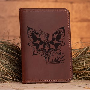 Shrieking Legiana Monster Hunter World Passport Cover Christmas Gift for Gamer Personalized Leather Passport Holder MHW Gift for Him s43