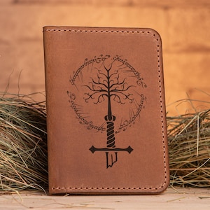 Cadeaux LOTR personnalisés Porte-passeport à un anneau Arbre du Gondor Cadeau de Noël Porte-passeport en cuir Le Seigneur des anneaux. Protège-passeport s17