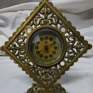 Antieke Britse United Clock Company Desk Clock Working