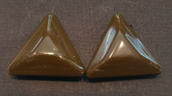 Bakelite Clip Earring Set - image 1
