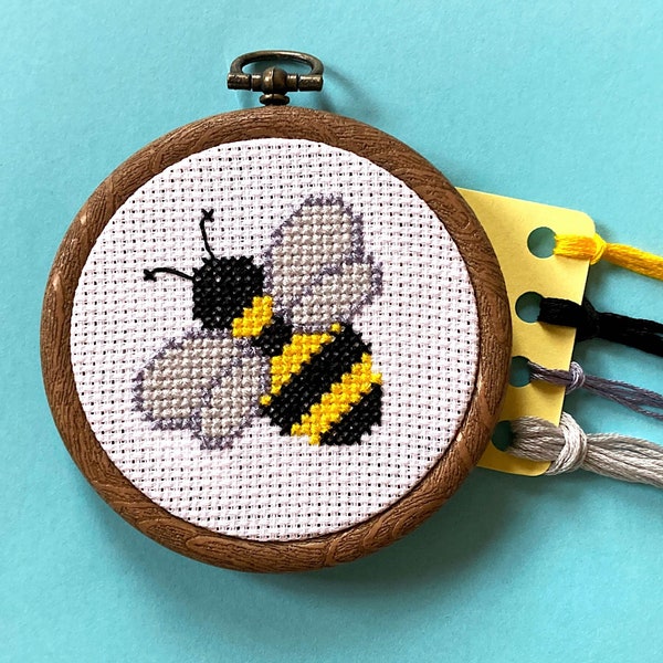 Bee Cross Stitch Kit - Beginners Mini Counted Cross Stitch Kit - DIY Craft Kits, Wildlife Needlepoint