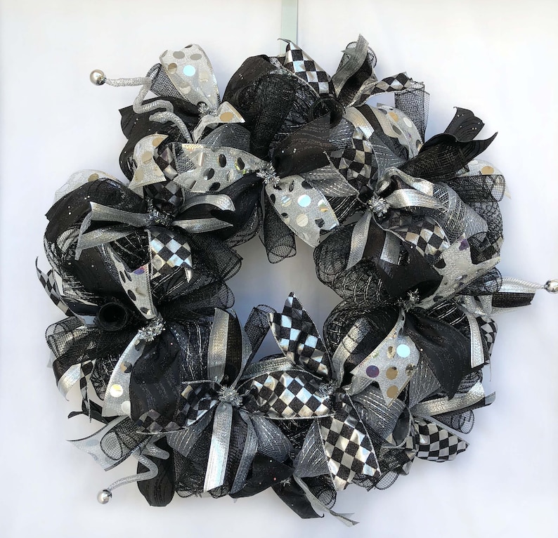 Halloween Bat wreath in black and silver