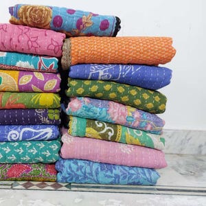 Mix diverse handgemaakte kantha-quilt: omkeerbare sari-deken 1 st