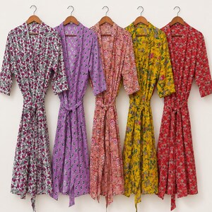Kimono Kantha vintage, vestaglia in cotone con patchwork di sari, accappatoio indiano fatto a mano, kimono floreale boho, vestaglia da casa da donna
