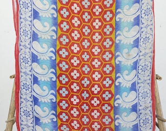 Tecido de algodão floral vintage para sari: têxtil indiano reciclado