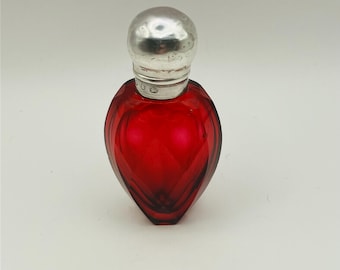 Antyczny wiktoriański flakon perfum w kolorze rubinowej czerwieni – Charles May 1886