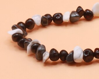Gemstone bracelet of HOWLITE and Pyrite Balancing spiritual condition - Great accessory and gift for everybody. COLOR: White and Black