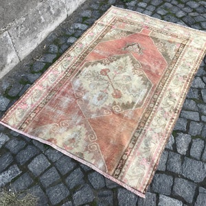 Turkish Rug Oushak Rug Small Rug Vintage Rug Turkish Pastel Rug Area Rug Kitchen Rug Carpet Bohemian Rug Boho Decor HandknotedRug Rugs PR-53