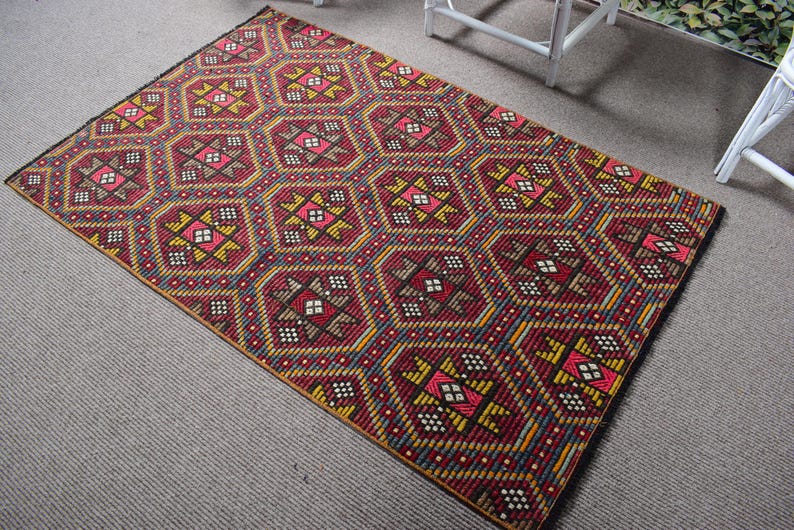 Turkish Kilim, Accent Kilim, Vintage Kilim, Embroiedered Kilim, Rugs