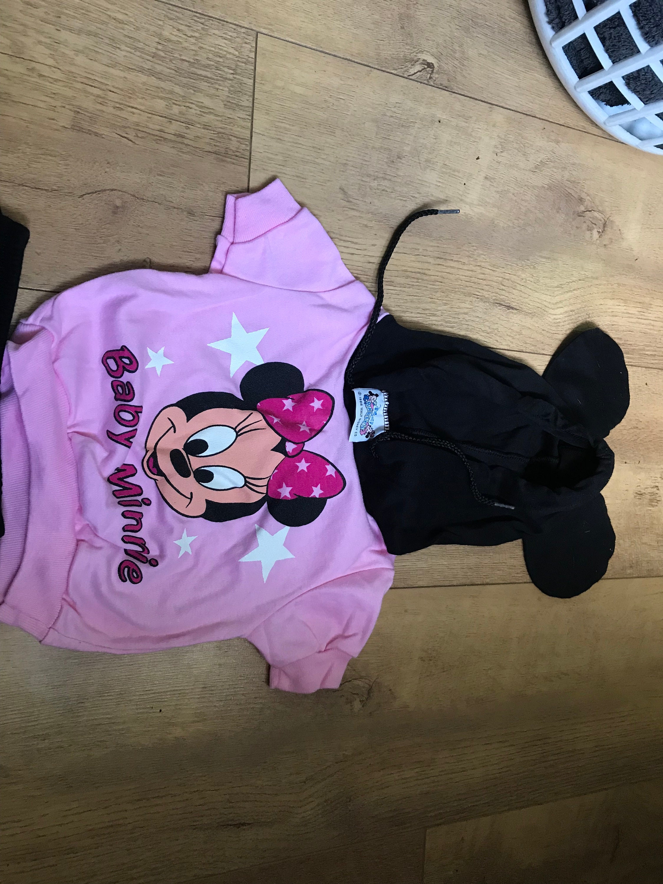 Retro Infant Disney Vintage 12 mo Hoodie with Minnie on Ice Skates Kleding Meisjeskleding Babykleding voor meisjes Hoodies & Sweatshirts 