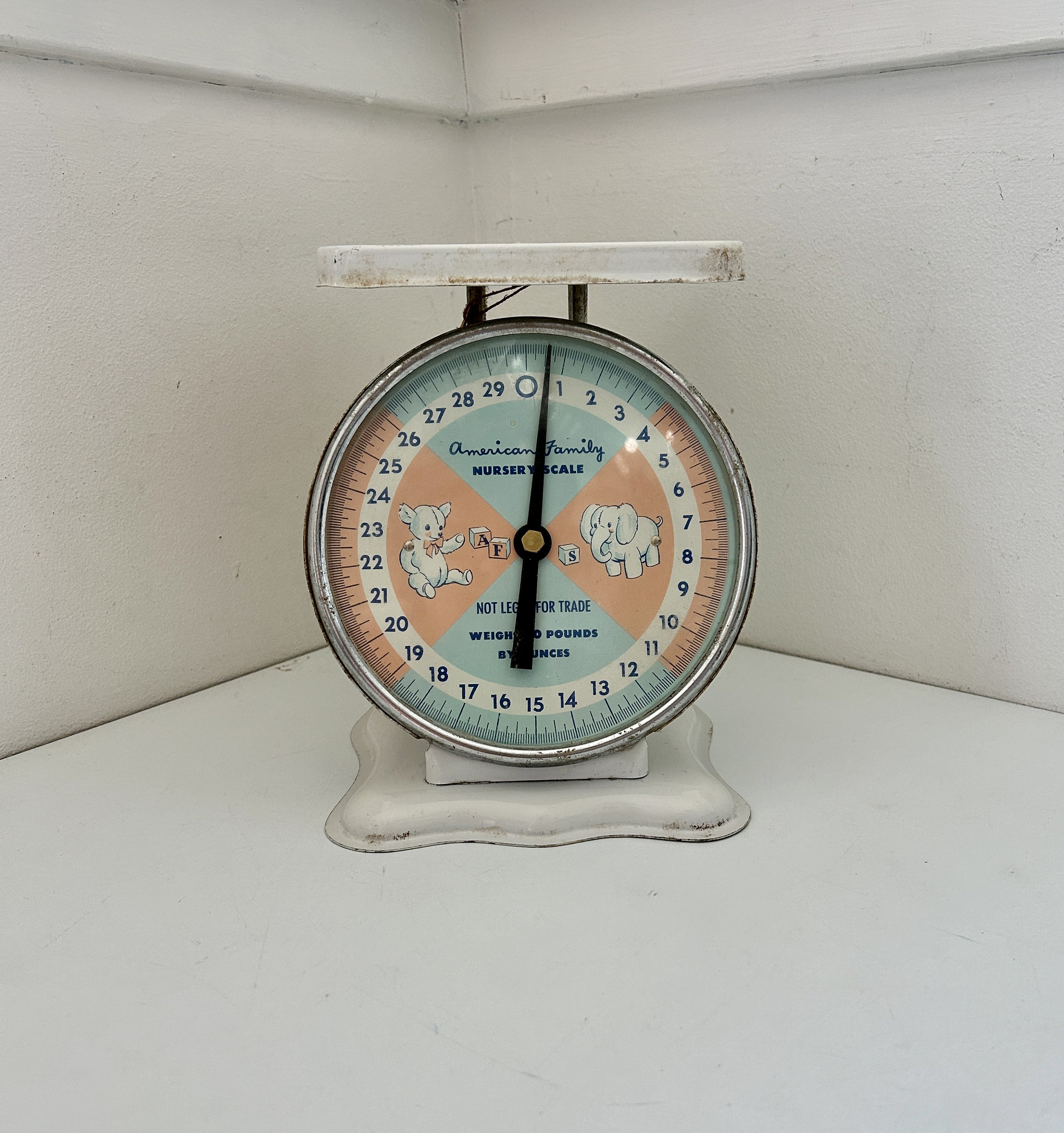 American Family Scale Vintage - Etsy